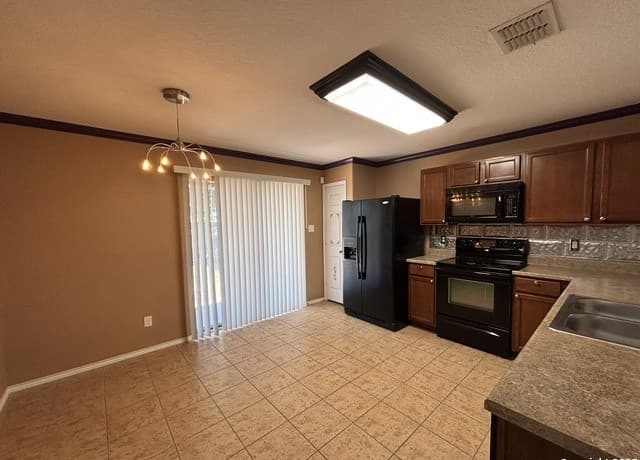 9210 Silver Vista — photo 5