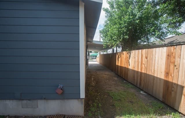 611 Brunswick — photo 3