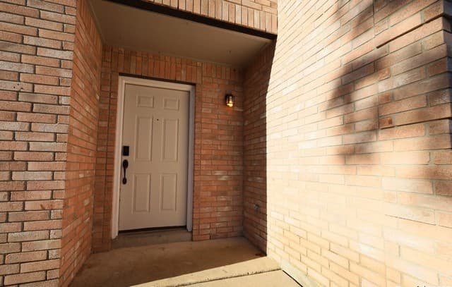 9519 Braun Square — photo 4