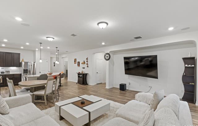 5714 Agave Spine — photo 5