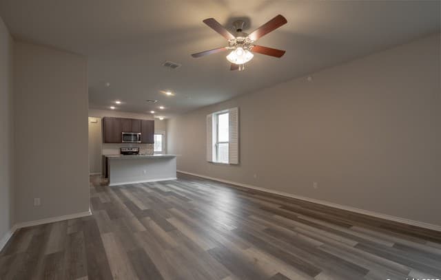 7706 Chatham Pl — photo 4