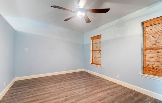 800 Brooks Ave — photo 3