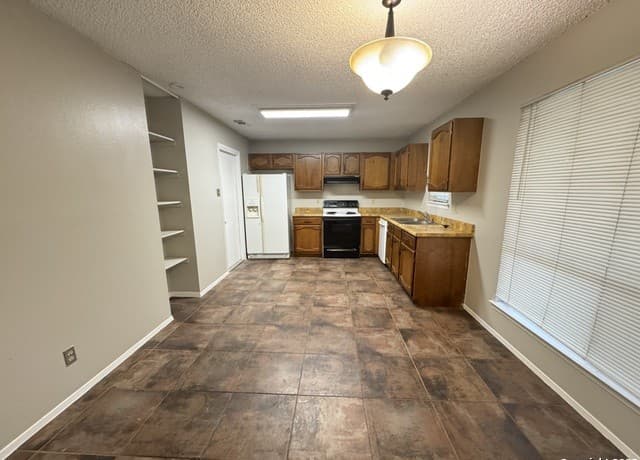 3819 Pipers Meadow — photo 4