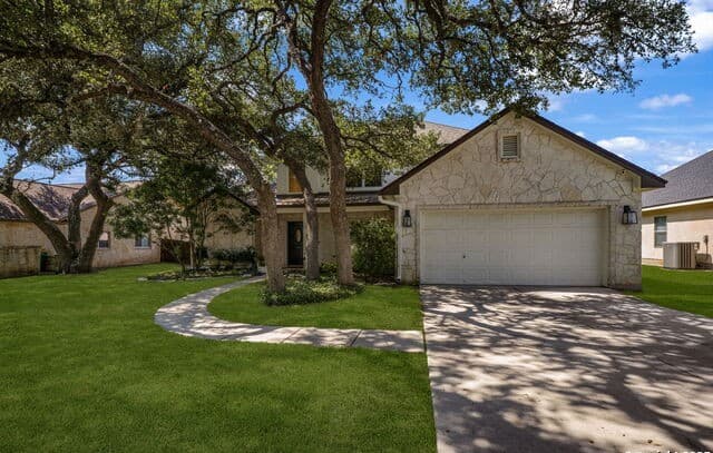 210 English Oaks — photo 3