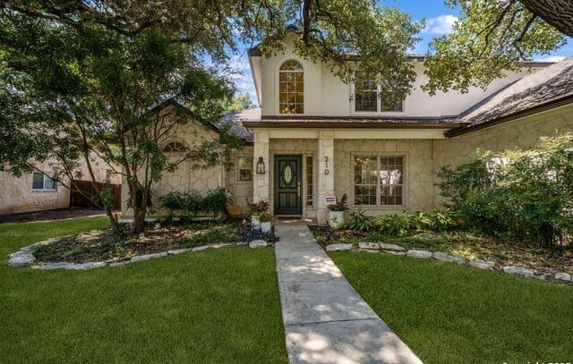 210 English Oaks — photo 5