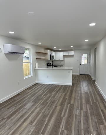 1418 Essex — photo 4