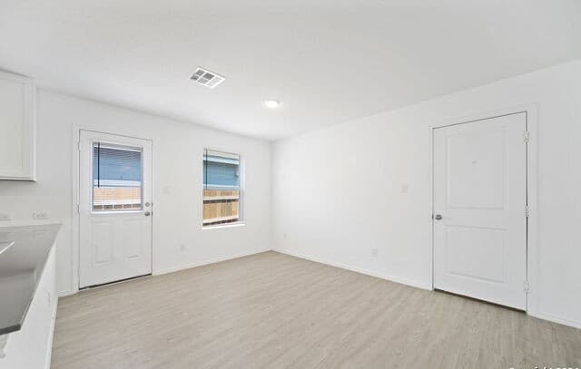 12942 Deep Eddy — photo 4