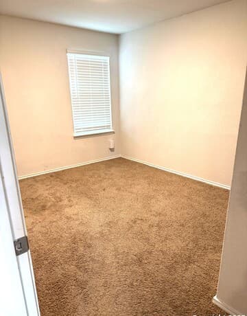 1011 Orchid Grv — photo 4