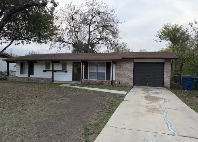 7110 Hickory Grove — photo 1