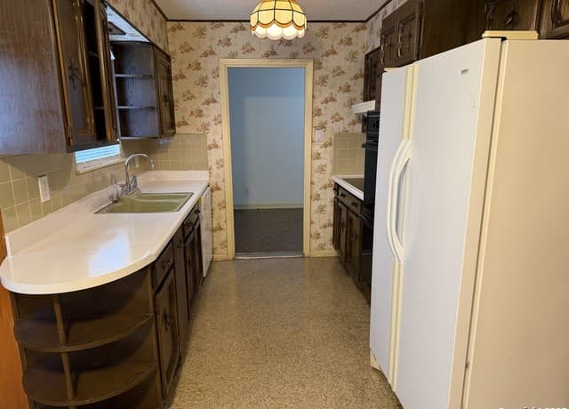 7110 Hickory Grove — photo 5