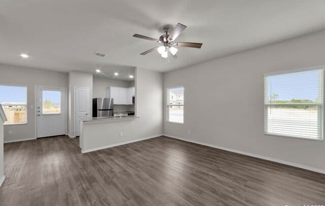 129 Marigold — photo 5