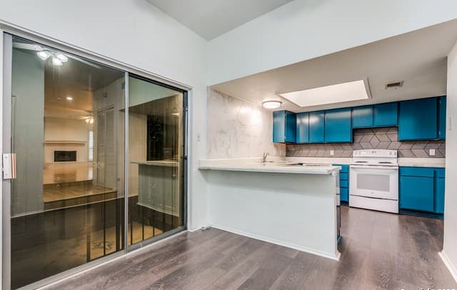 8123 Scottshill — photo 3