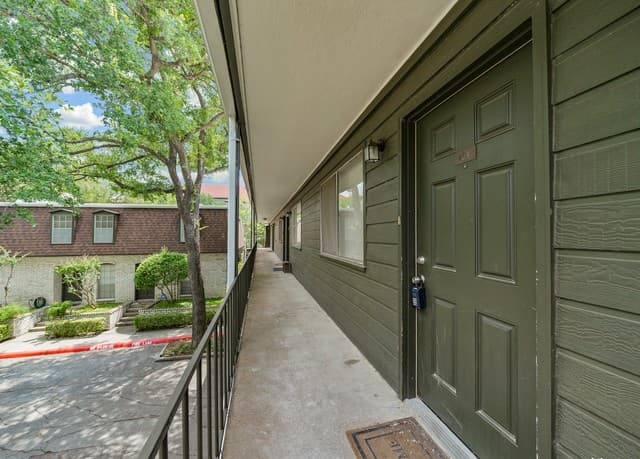 1045 Shook Ave Unit 134 — photo 1