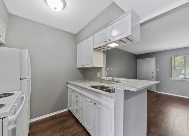 1045 Shook Ave Unit 134 — photo 2