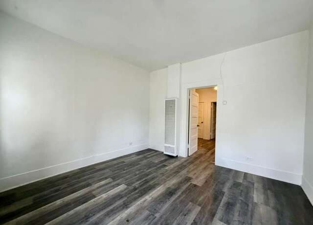 224 Lowell — photo 2