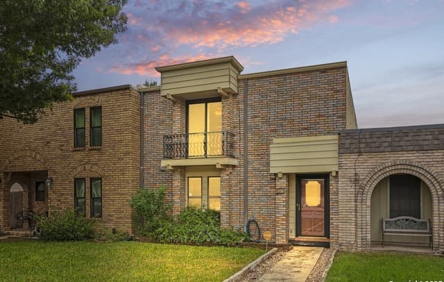 162 Amistad — photo 2