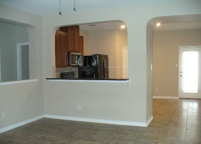 9911 Boxer Crk — photo 4