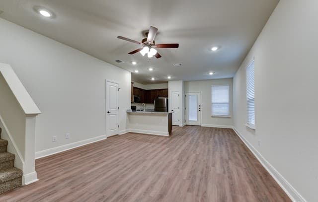 12239 Painted Daisy — photo 3