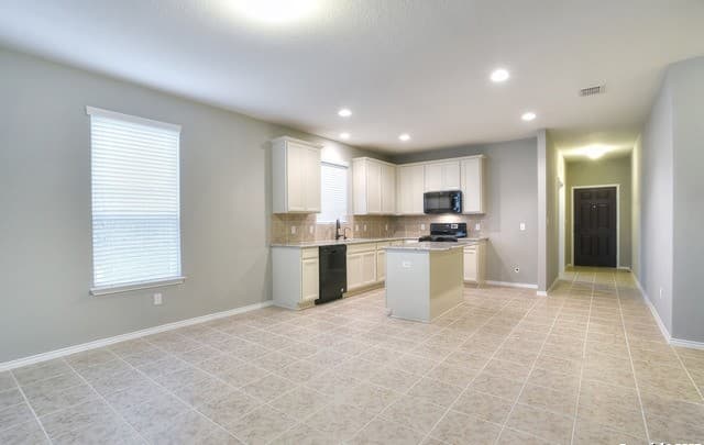 1443 Kedros — photo 5