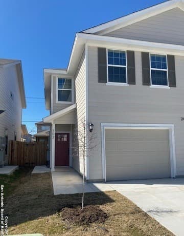 2415 Lynwood Unit 102 — photo 2