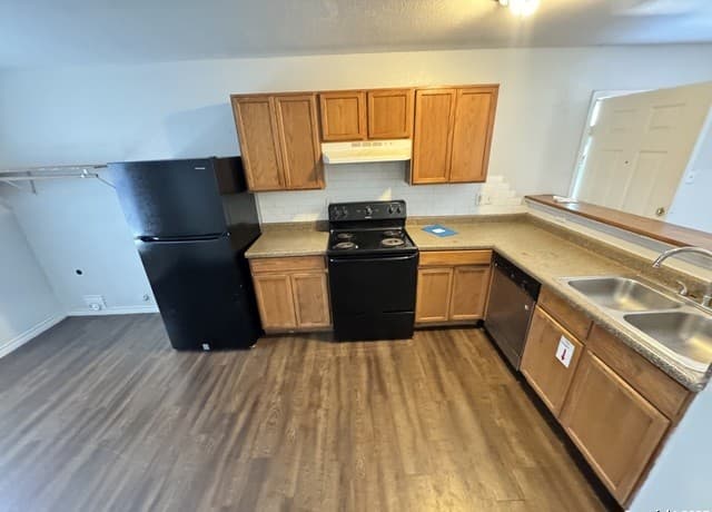 830 W Hutchins Unit 3 — photo 3