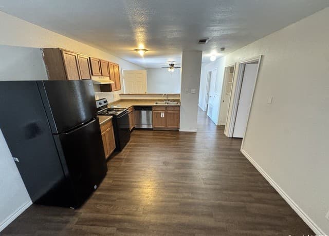 830 W Hutchins Unit 3 — photo 5