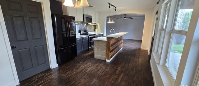 6307 Sentry Pt — photo 4