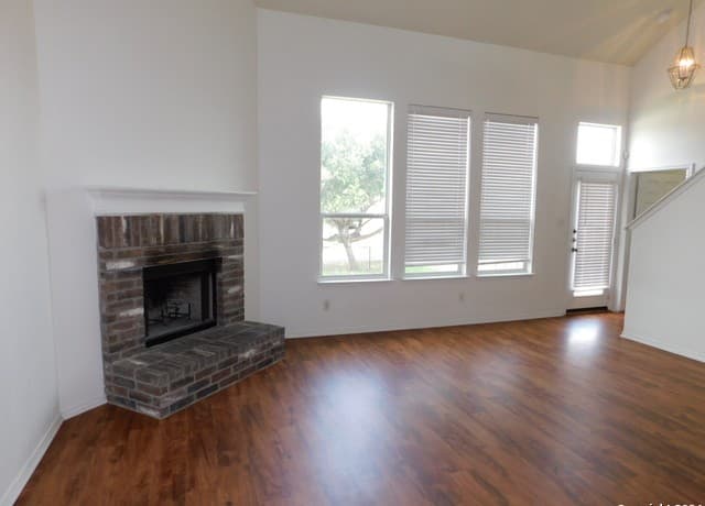 5708 Mahogany Bay — photo 5