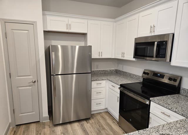 7724 Briarwood Unit 102 — photo 3