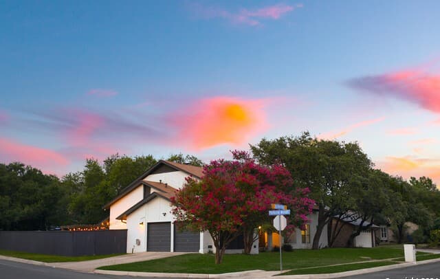 4423 Black Walnut Woods — photo 2