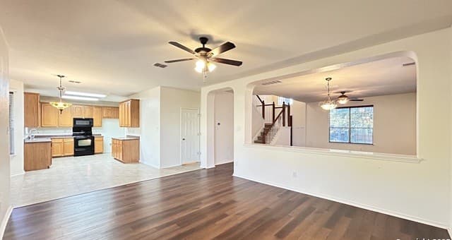 11015 Mustang Spring — photo 4