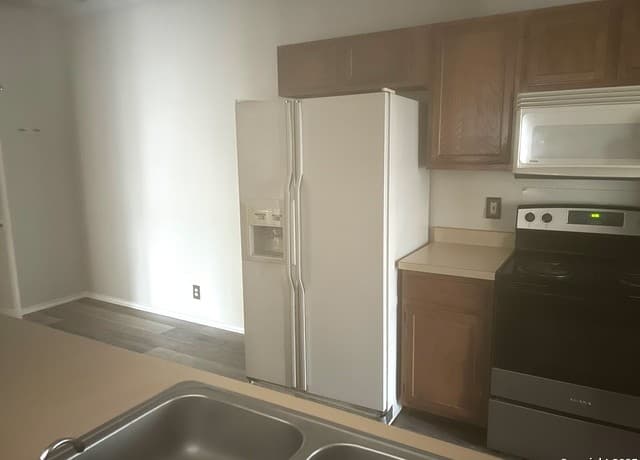 4302 Mill Bend — photo 4