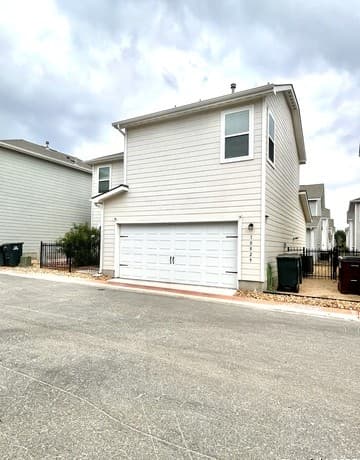 10829 Emerick St — photo 2