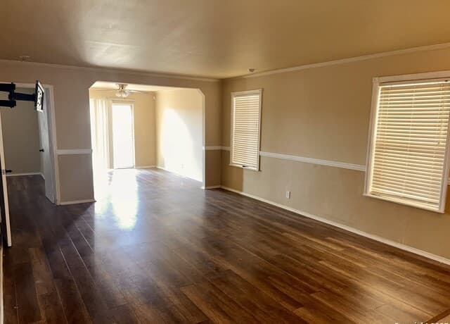 219 Mallow Grv — photo 4