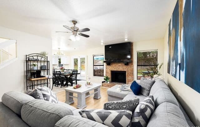 8410 Oak Fence — photo 4