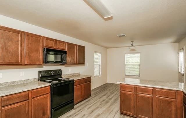 4518 Safe — photo 4