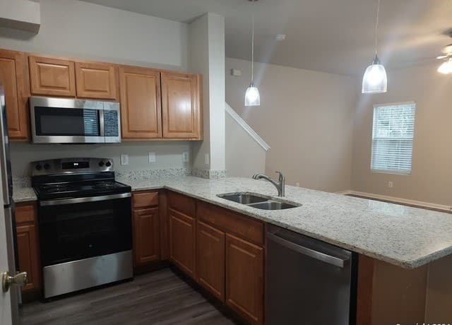 7814 Kingsbury Wood Unit 1 — photo 4
