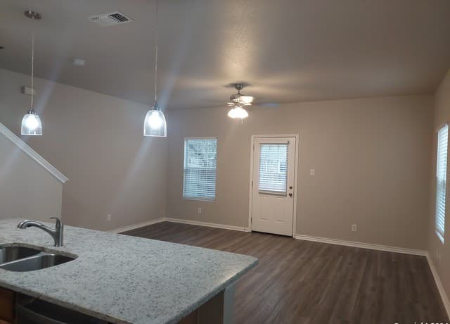 7814 Kingsbury Wood Unit 1 — photo 5