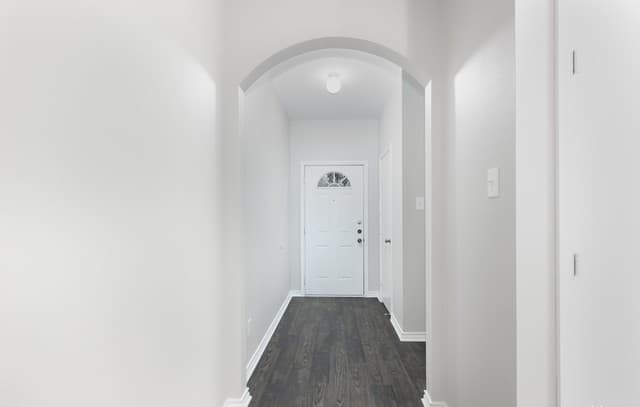 7814 Kingsbury Wood Unit 3 — photo 2