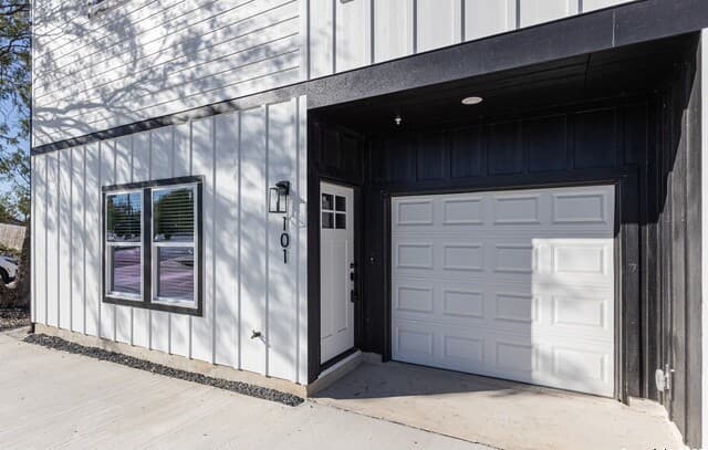 327 Bee Unit 102 — photo 4