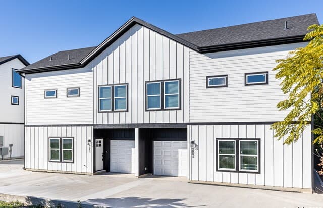 327 Bee Unit 201 — photo 2