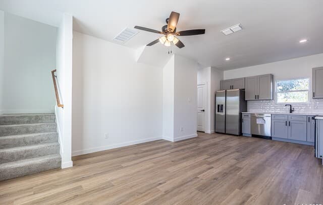 327 Bee Unit 201 — photo 4