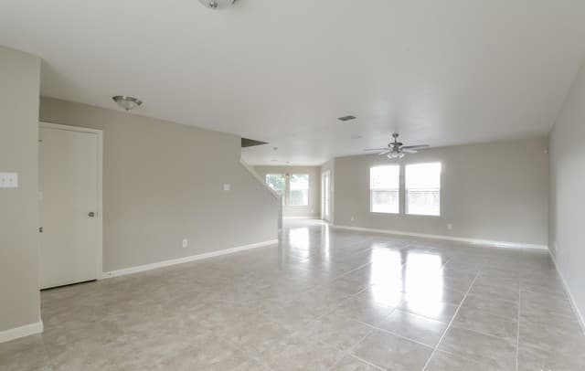 410 Spruce Breeze — photo 2