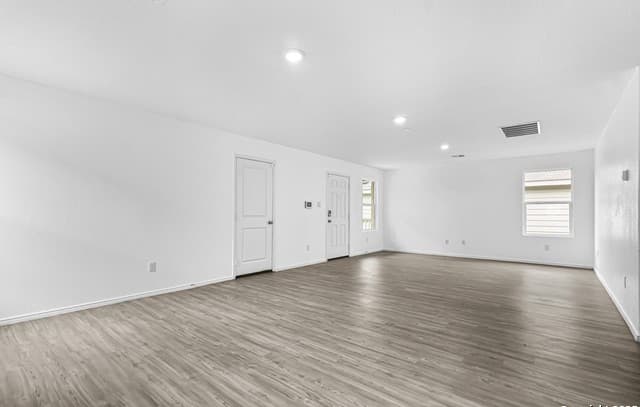 2811 Gustavo — photo 3