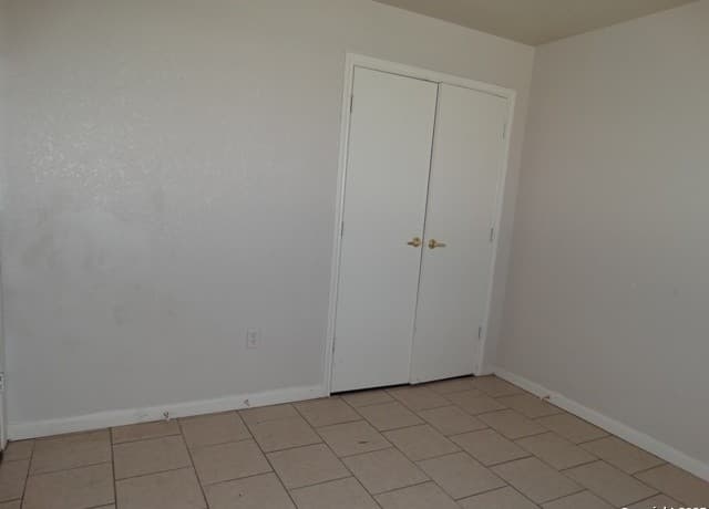 6303 Heathers Run — photo 4