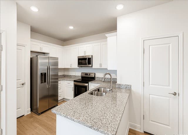 10223 Tulipwood Run Unit 2 — photo 2