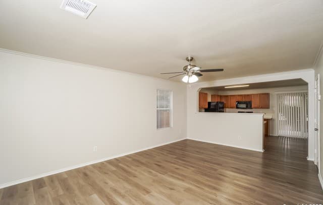 318 Quince Flower — photo 3