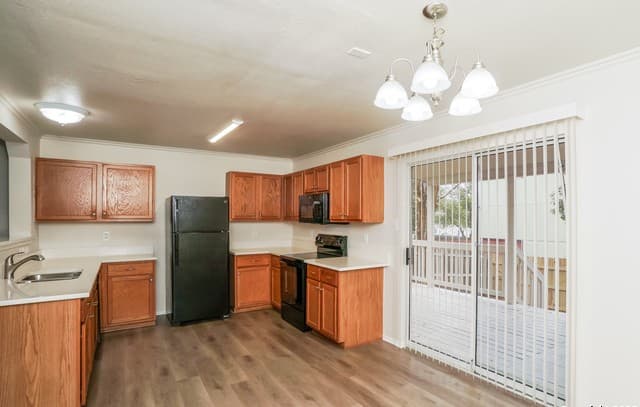 318 Quince Flower — photo 5