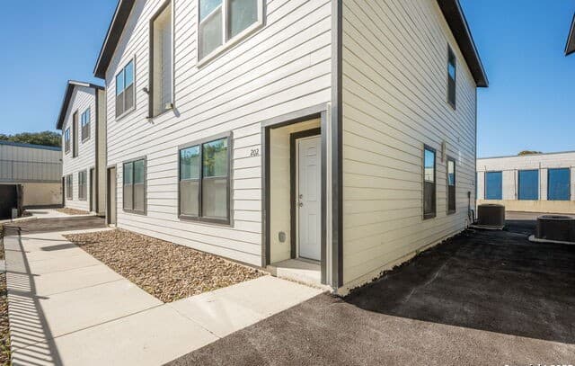 8719 Wurzbach Unit 202 — photo 1