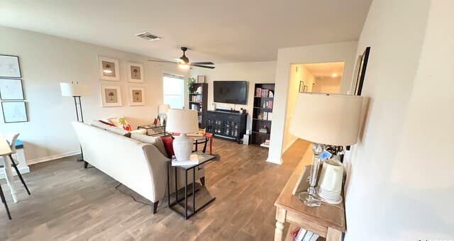 9930 Spotted Rose — photo 3